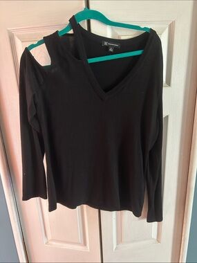 INC International Concepts Black Cold-Shoulder V-Neck Long Sleeve Top